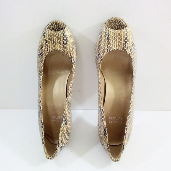 Stuart Weitzman Women 7 Snake Print Leather Yellow Spanish Pumps - Picture 6 of 8